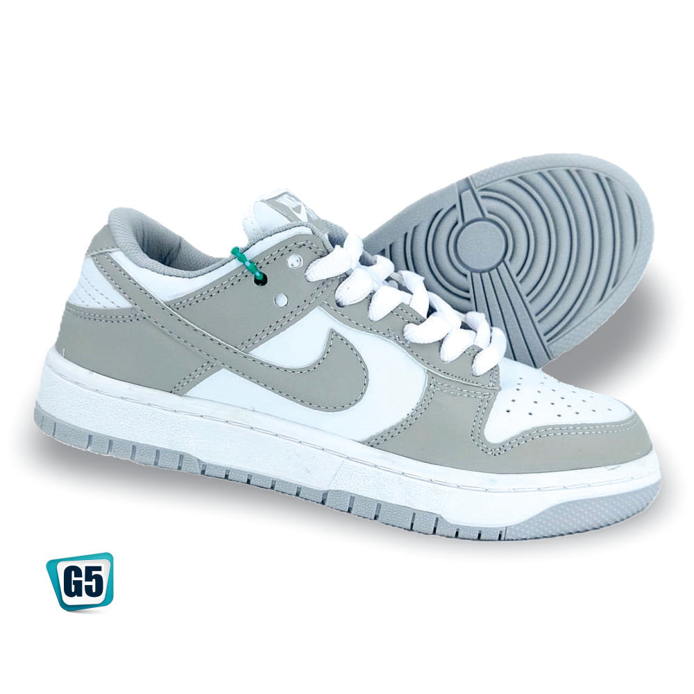 CALZADO URBANO MOD. DUNKG1 COLOR GRIS BLANCO