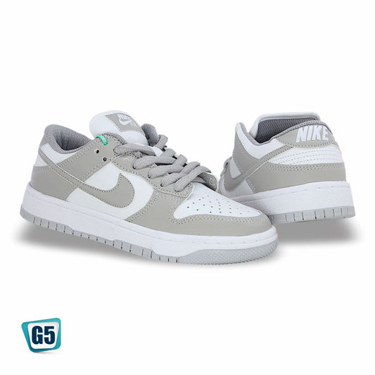 CALZADO URBANO MOD. DUNKG1 COLOR GRIS BLANCO