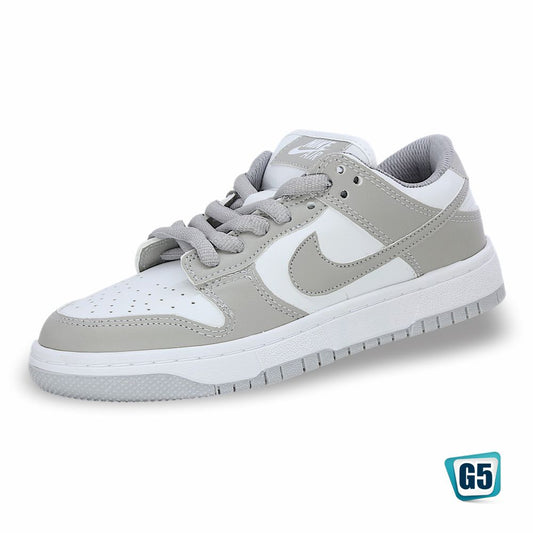 CALZADO URBANO MOD. DUNKG1 COLOR GRIS BLANCO