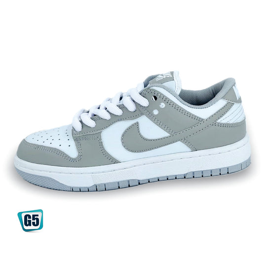 CALZADO URBANO MOD. DUNKG1 COLOR GRIS BLANCO