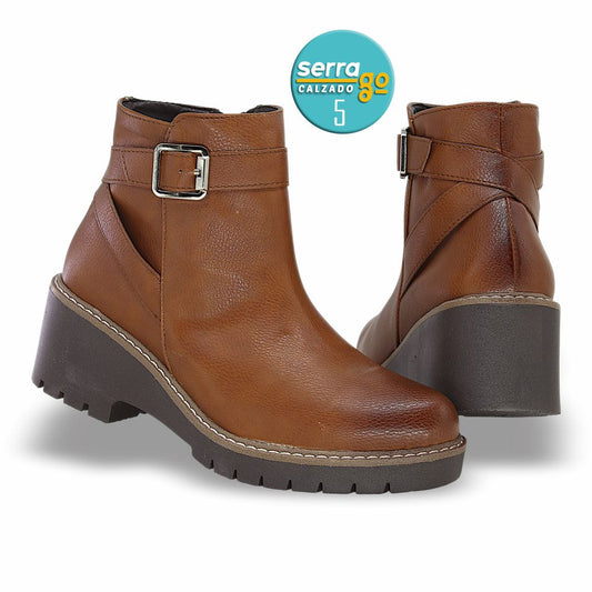 Marca MAXIM, Estilo 4071, Color COGÑAC, Corrida 23 - 26.5.