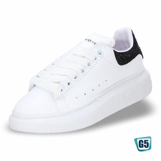 CALZADO URBANO L41, ESTILO MCQUEN, COLOR BLANCO BRILLOS NEGRO, CORRIDA 22 - 26.5