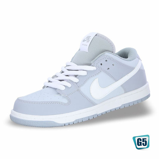 CALZADO URBANO NKE G520, Estilo DUNKLM, Color PURE PLATINUM, Corrida 25 - 30.